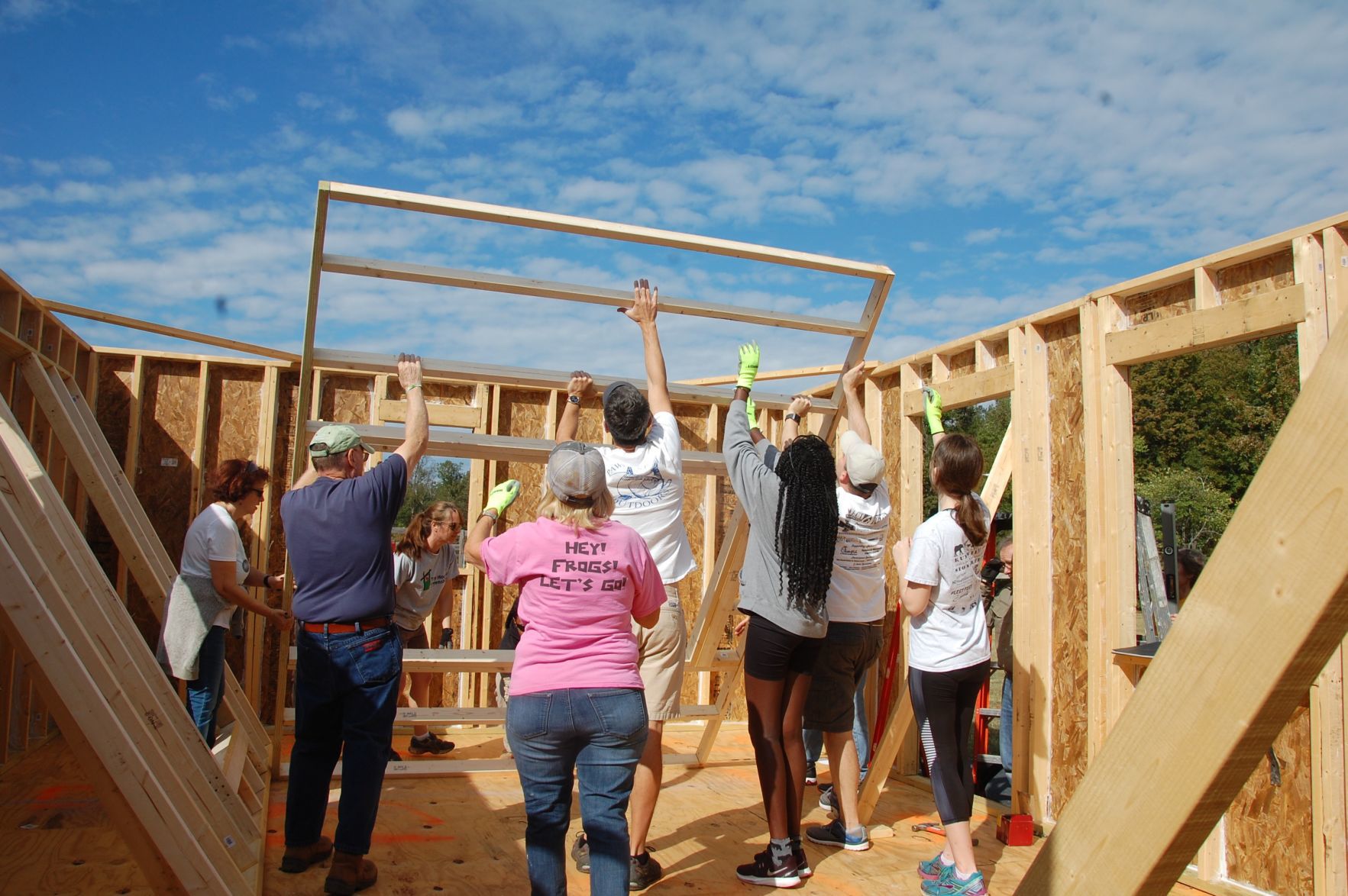 Starmount Presbyterian Church members build tiny home